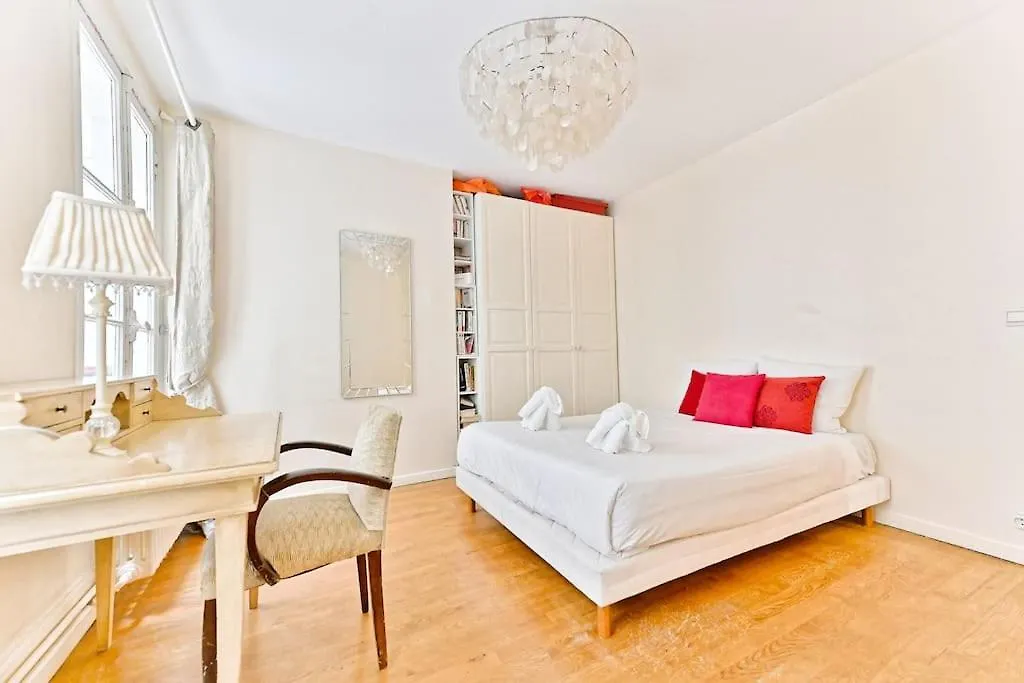 Prestigieux Et Lumineux De 150m2 - Ii