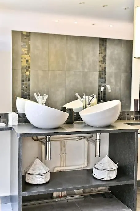 Apartman Prestigieux Et Lumineux De 150m2 - Ii *