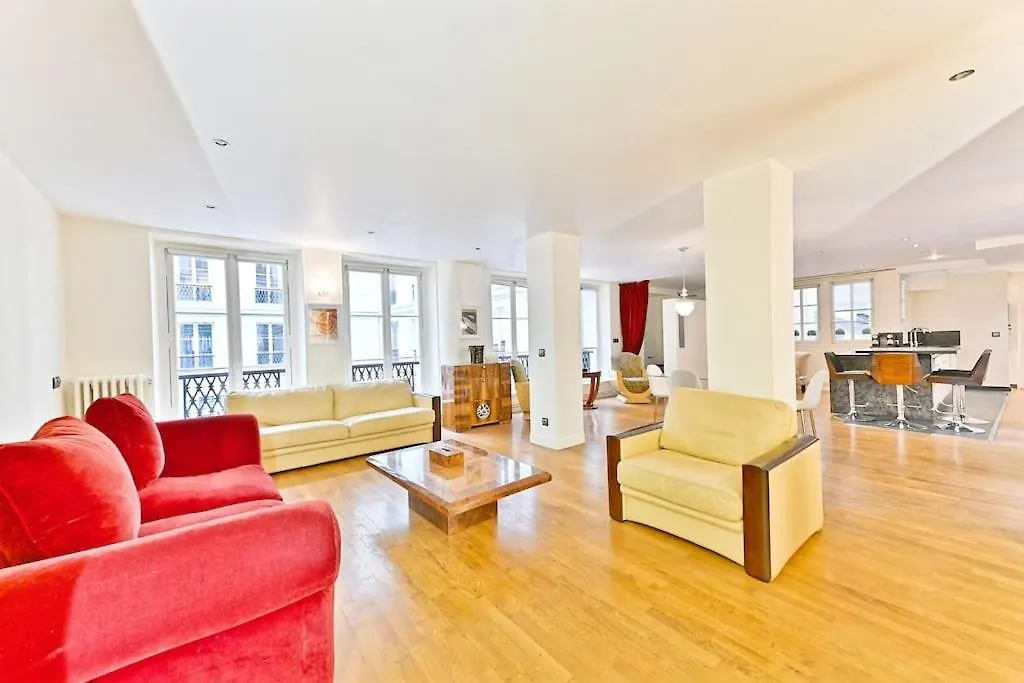 Prestigieux Et Lumineux De 150m2 - Ii Apartman Párizs