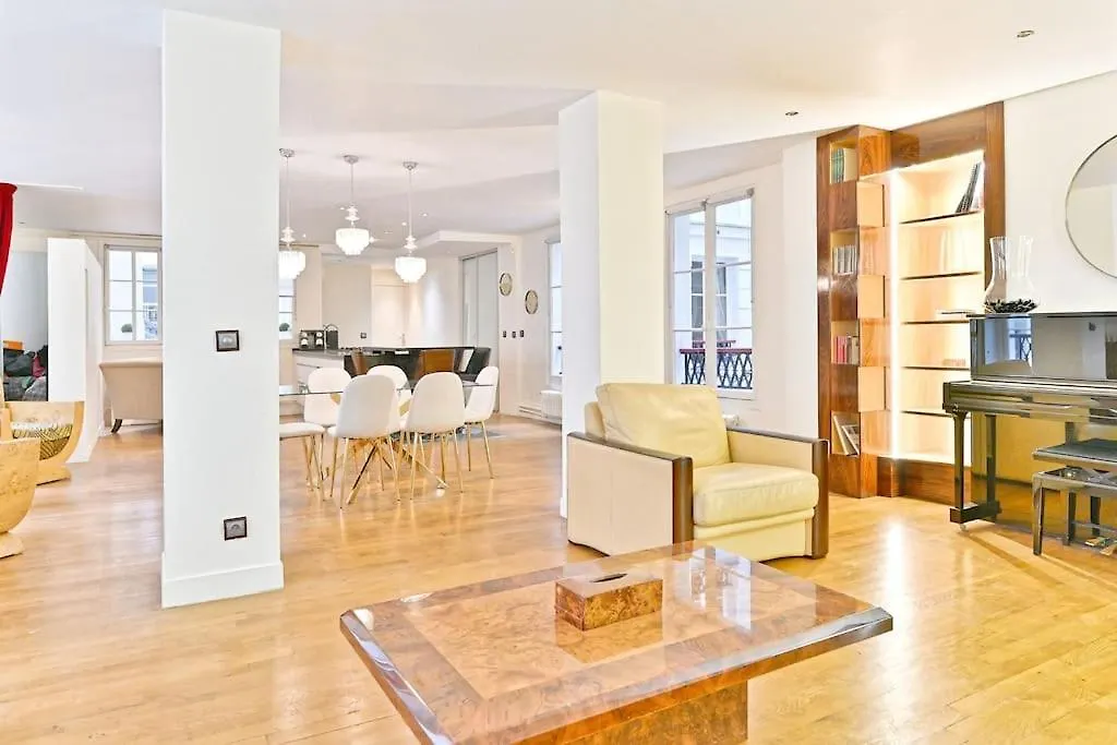 Prestigieux Et Lumineux De 150m2 - Ii Apartman *